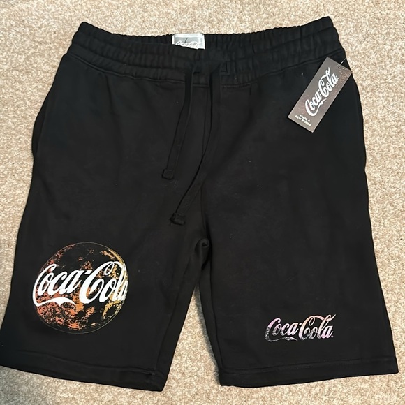 NWT! Coca Cola By PacSun New World Sweat Shorts - Size Large - Picture 6 of 7